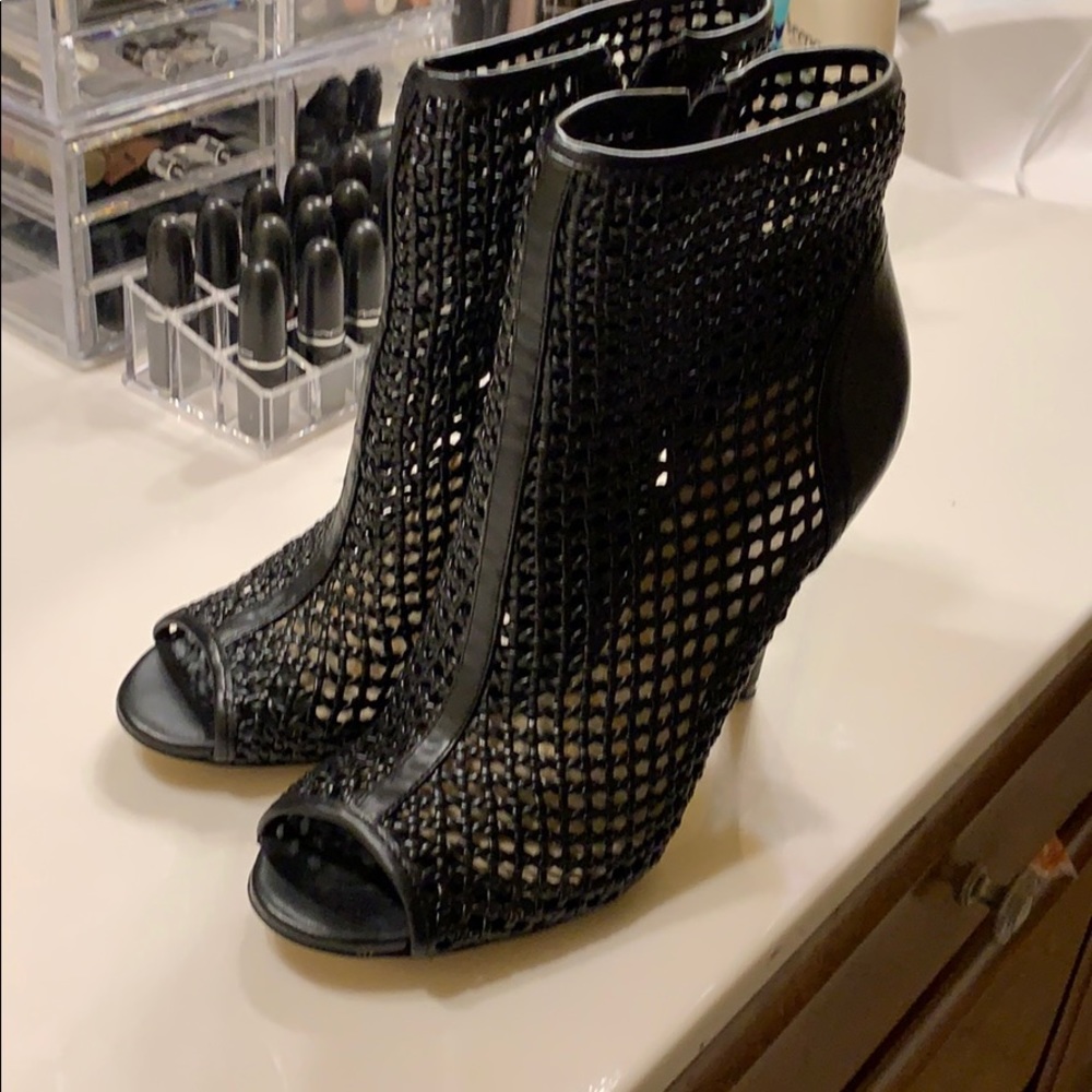 Sam Edelman Black Heels